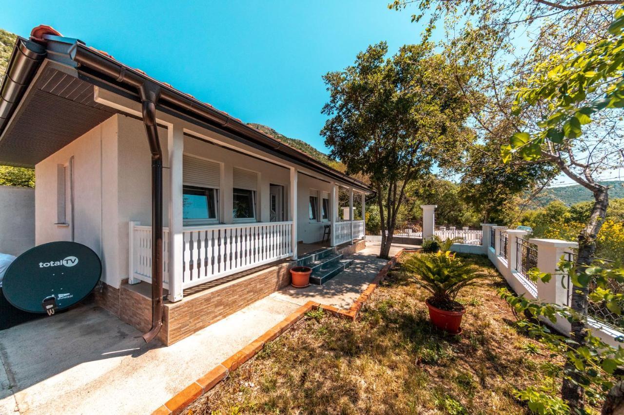 Holiday Home Marija Будва Экстерьер фото