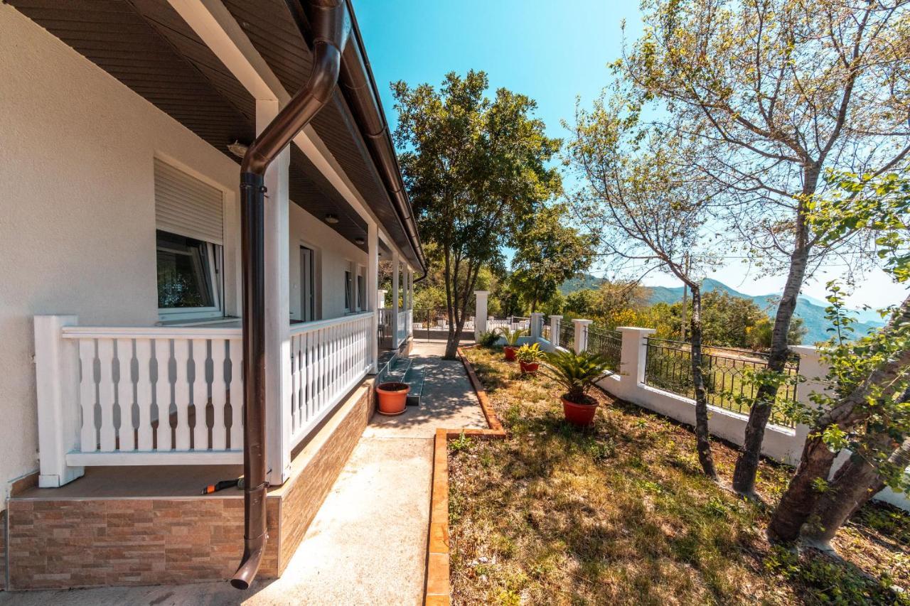 Holiday Home Marija Будва Экстерьер фото
